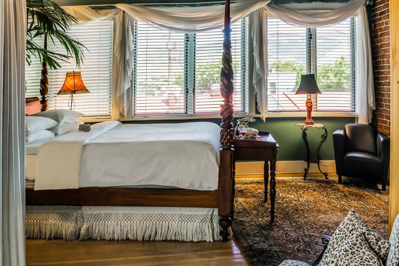 The Peerless 4* Ashland