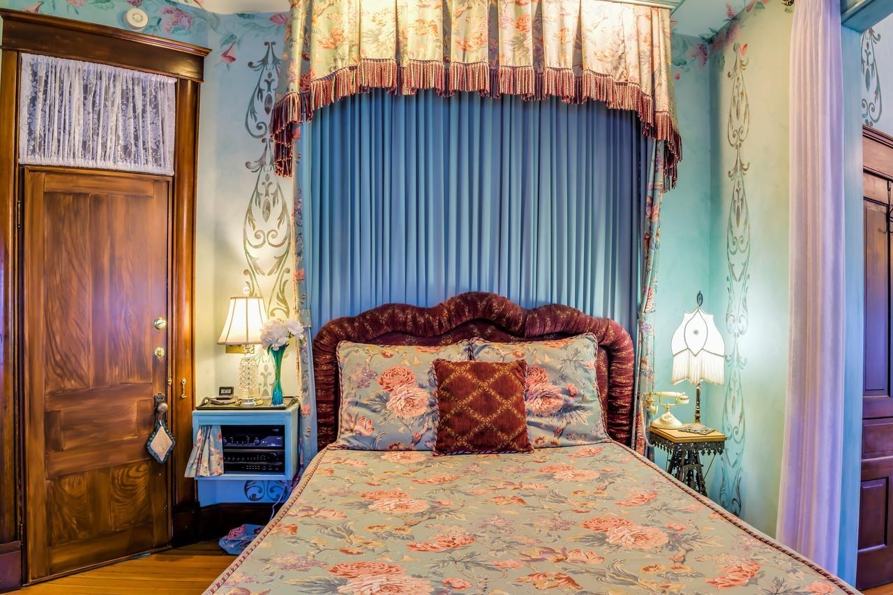 The Peerless Hotel